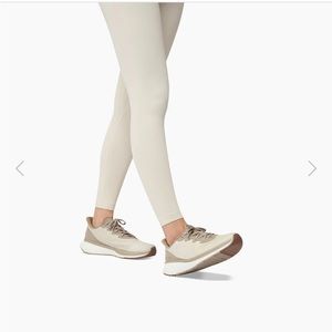 Lane -Eight Women's Relay TrainerLatte MSRP $150.00 New in box.